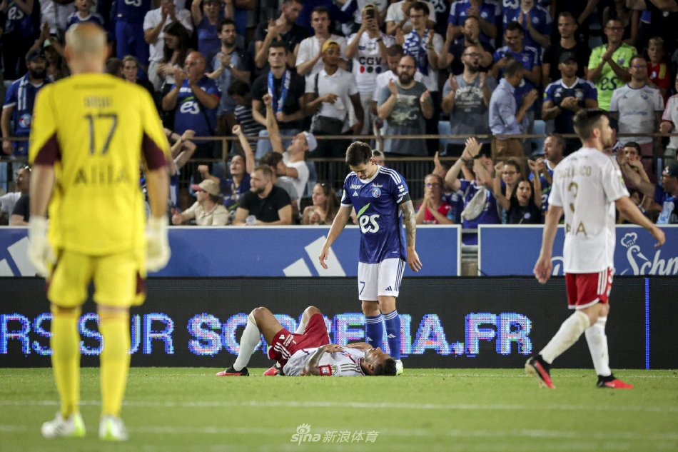 他具备将球 他具备将球