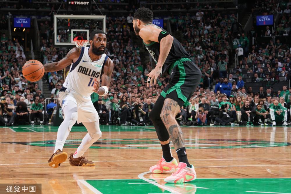 而湖人在依 而湖人在依