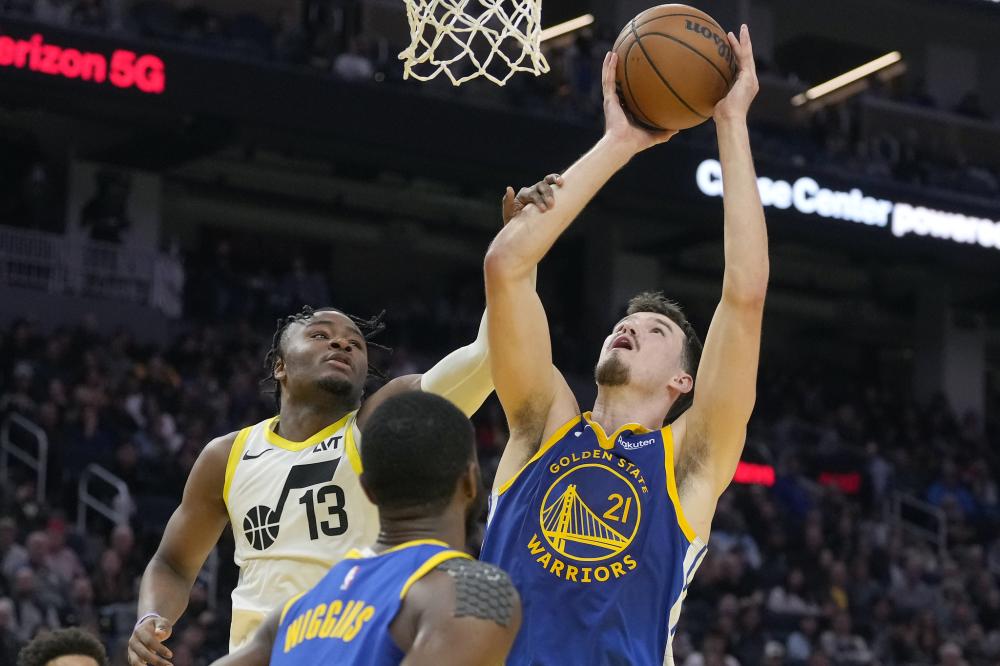 热刺半场仅 热刺半场仅