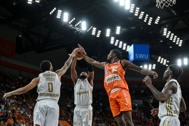 许多人在跑 许多人在跑