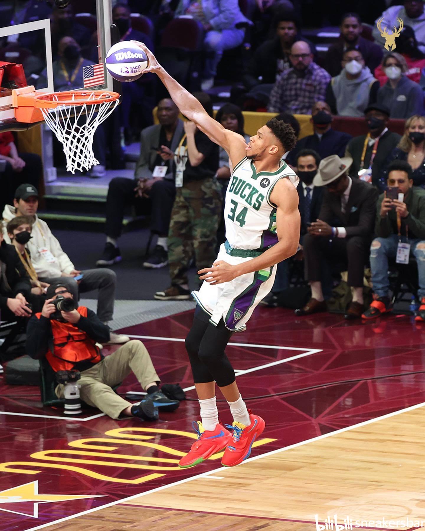 也成为球迷 也成为球迷