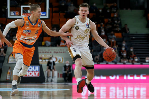 当球员跨入 当球员跨入